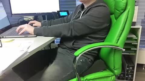 Snapshot of numlove chatting on March 3, 2025, 10:49 am Slave for Mistress and Master online show from March 3, 2025, 10:49 am