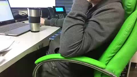 Snapshot of numlove chatting on March 5, 2025, 10:22 am Slave for Mistress and Master online show from March 5, 2025, 10:22 am