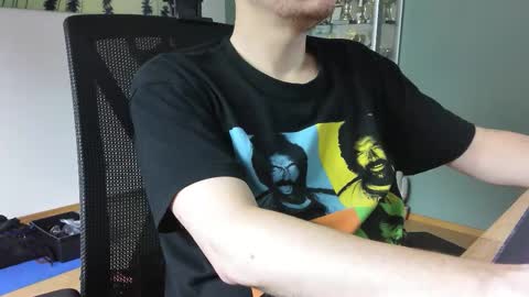 Snapshot of numlove chatting on October 12, 2025, 8:35 am Slave for Mistress and Master online show from October 12, 2025, 8:35 am