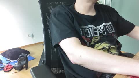 Snapshot of numlove chatting on November 16, 2025, 9:37 am Slave for Mistress and Master online show from November 16, 2025, 9:37 am