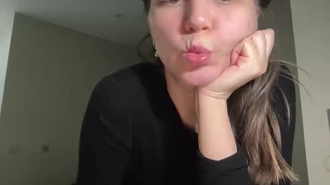 Ema online show from February 11, 2026, 5:18 pm