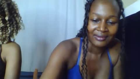 Snapshot of nutgal_ chatting on February 3, 2026, 12:42 am nutgal online show from February 3, 2026, 12:42 am