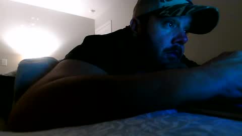 nuttincowboy727272 online show from February 18, 2026, 2:40 am