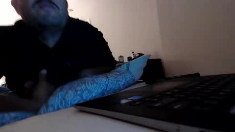nuttincowboy727272 online show from May 28, 2026, 10:40 pm