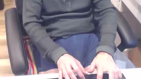 Snapshot of nwih2018 chatting on October 16, 2025, 7:59 pm nwih2018 online show from October 16, 2025, 7:59 pm