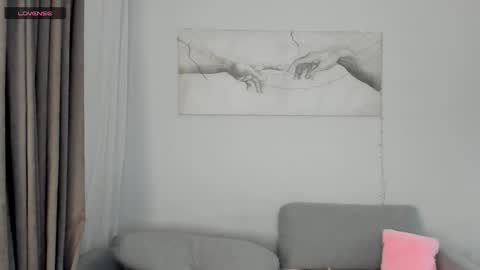 nya_babe online show from January 18, 2026, 5:06 pm