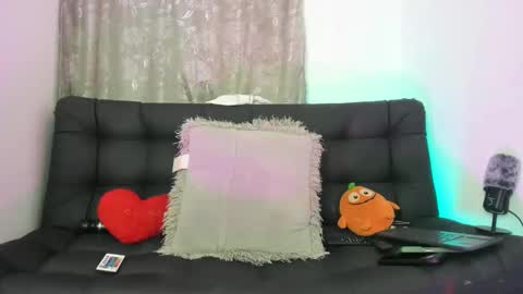 Snapshot of nyalgasai1 chatting on February 26, 2025, 4:36 am Nia online show from February 26, 2025, 4:36 am