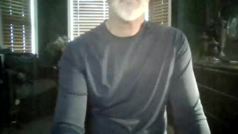 nyc1323 online show from April 19, 2026, 12:37 pm