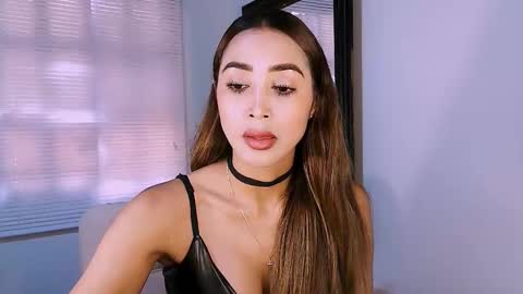 Nycole online show from February 14, 2026, 4:37 pm