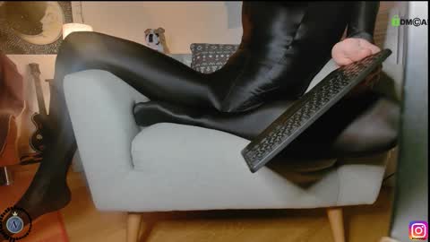 Snapshot of nyl0nnickb0y chatting on September 28, 2025, 7:30 pm Nyl0nnickb0y online show from September 28, 2025, 7:30 pm