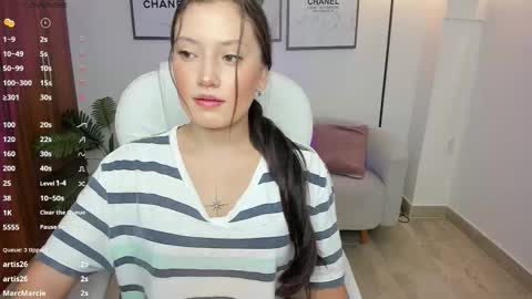 Snapshot of nylaa_rose chatting on October 23, 2025, 6:50 pm nylaa_rose online show from October 23, 2025, 6:50 pm