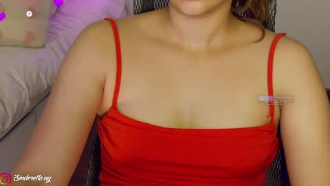 Snapshot of nylaahhh chatting on June 2, 2026, 1:40 am Nylaah online show from June 2, 2026, 1:40 am