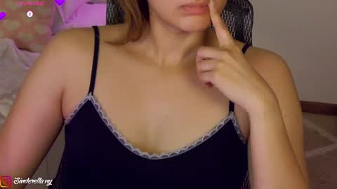 Snapshot of nylaahhh chatting on June 12, 2026, 1:26 am Nylaah online show from June 12, 2026, 1:26 am