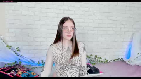 Kat online show from February 13, 2026, 5:42 pm