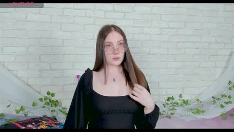 Kat online show from April 1, 2026, 6:27 pm