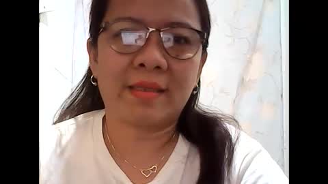 Snapshot of nymphoangel2022 chatting on December 5, 2024, 12:44 pm I am your angel online show from December 5, 2024, 12:44 pm