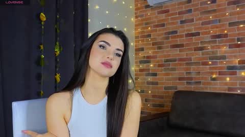 Snapshot of nyrasolace chatting on December 22, 2025, 8:11 am Megan NEXT STREAM online show from December 22, 2025, 8:11 am