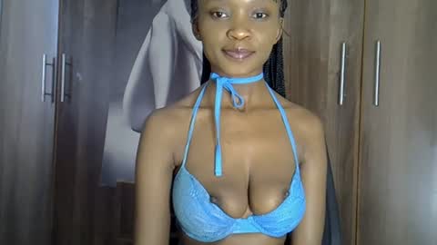 Snapshot of nyverra chatting on July 4, 2026, 7:25 am nyverra online show from July 4, 2026, 7:25 am