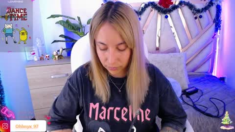 Alex   .    online show from December 28, 2024, 4:08 am