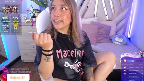 Alex   .    online show from January 16, 2025, 12:23 am