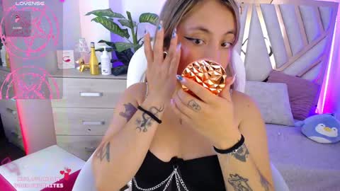 Alex   .    online show from January 31, 2025, 8:54 pm