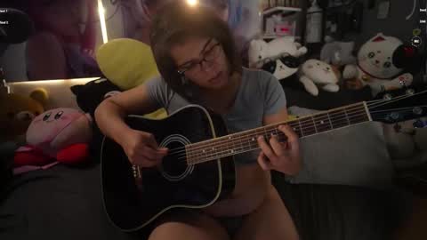 NyxRaven online show from November 19, 2025, 10:10 pm