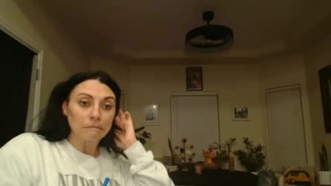 Snapshot of obsidianheartsx chatting on October 26, 2025, 7:03 am SimplyUs online show from October 26, 2025, 7:03 am