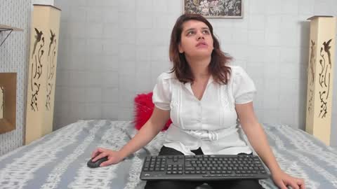 oceaan_lady281283 online show from April 6, 2026, 1:23 pm