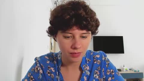 Evie online show from February 7, 2026, 7:23 am