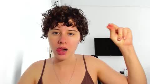 Evie online show from February 23, 2026, 3:59 am