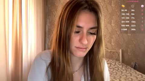 Snapshot of odelinabain chatting on October 17, 2025, 9:12 am Mia online show from October 17, 2025, 9:12 am