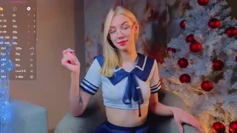 Lynna online show from January 9, 2026, 11:02 am