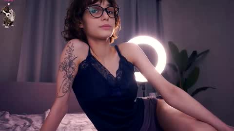 Thea online show from October 26, 2025, 7:09 pm