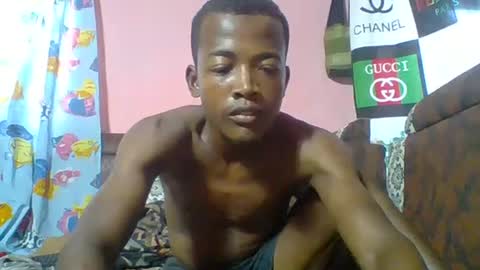 Snapshot of odon023 chatting on February 15, 2025, 10:33 am odon023 online show from February 15, 2025, 10:33 am