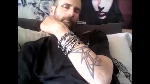 oedipe666cam online show from May 16, 2026, 3:44 pm
