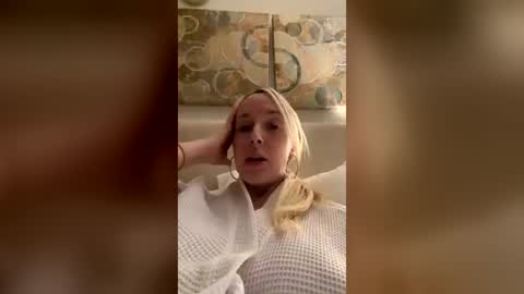 officialhelenxo online show from August 2, 2026, 2:32 am