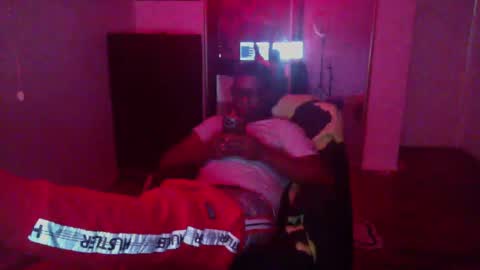 Snapshot of officialmoneyxxx chatting on January 22, 2025, 9:10 pm Money online show from January 22, 2025, 9:10 pm