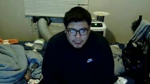 Snapshot of oflores77 chatting on October 16, 2025, 4:02 am oscar flores online show from October 16, 2025, 4:02 am