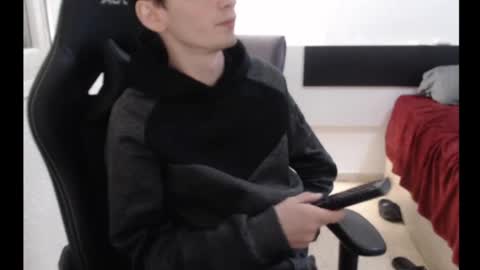 Snapshot of ofsolovicio chatting on November 30, 2025, 7:18 pm ofsolovicio online show from November 30, 2025, 7:18 pm