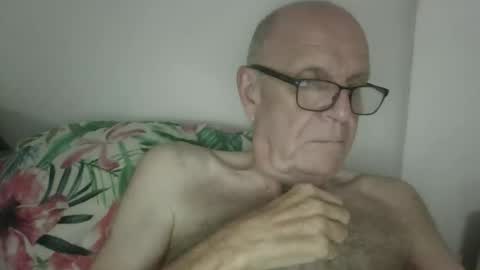 oggi95 online show from October 10, 2025, 8:35 am