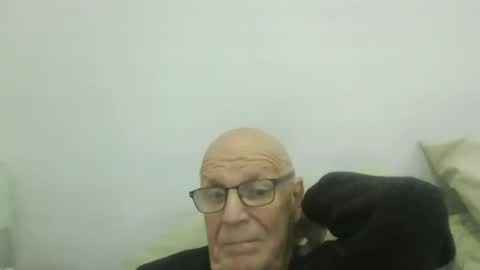 oggi95 online show from November 14, 2025, 4:17 pm