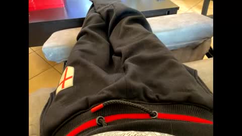 Snapshot of oggs48 chatting on October 10, 2025, 12:48 pm oggs48 online show from October 10, 2025, 12:48 pm