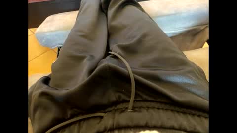 Snapshot of oggs48 chatting on October 15, 2025, 1:33 pm oggs48 online show from October 15, 2025, 1:33 pm