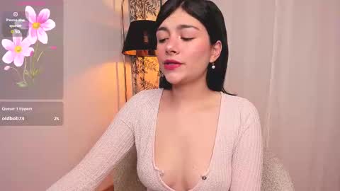 Snapshot of oh__holly chatting on October 18, 2025, 1:41 am Holly online show from October 18, 2025, 1:41 am