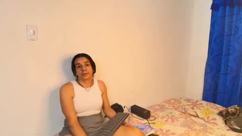 Snapshot of oh_tique chatting on October 19, 2025, 6:25 am LU online show from October 19, 2025, 6:25 am