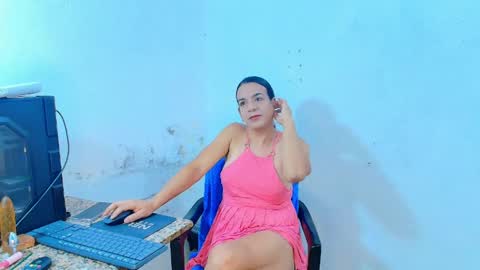 Snapshot of oh_tique chatting on April 5, 2026, 1:41 pm LU online show from April 5, 2026, 1:41 pm