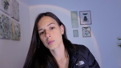 ohanna_ online show from October 3, 2025, 10:18 pm