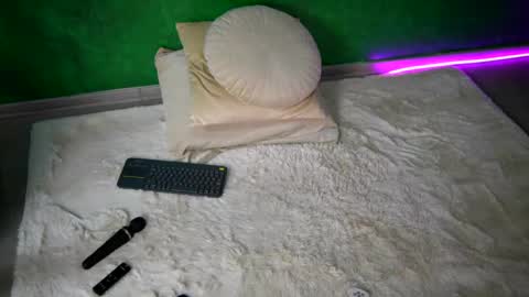 Snapshot of ohh_my_venus chatting on March 2, 2026, 7:15 am Julia online show from March 2, 2026, 7:15 am