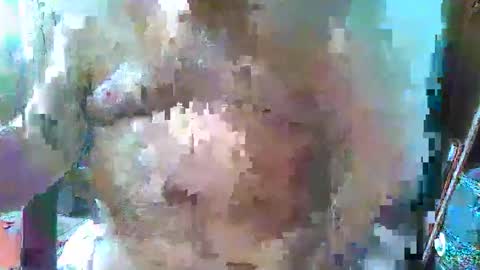 Snapshot of oily27 chatting on October 27, 2025, 8:40 am William online show from October 27, 2025, 8:40 am