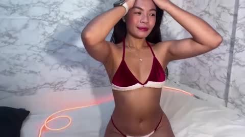 Snapshot of olala_baby_girl chatting on December 28, 2024, 9:31 am olala baby girl online show from December 28, 2024, 9:31 am